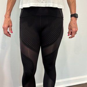 Lululemon Breathable Mesh Leggings - Black Sz 8